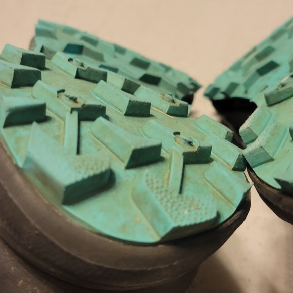 Salomon women's teal and gray speedcross 3 trail running sneakers, size 8.5 - Picture 6 of 7